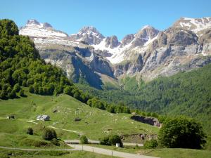 parc des pyrenees tourisme