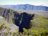 Parc National de La Réunion - Randonnée dans le massif du piton de la Fournaise