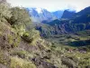 Parc National de La Réunion - Panorama sur le cirque de Mafate depuis la montée au col du Taïbit