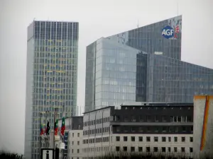 Paris La Défense - Tour et immeubles de La Défense