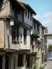 Partenay - Fachadas de casas em enxaimel na rue de la vau saint-jacques
