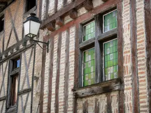 Parthenay - Fachadas de casas de entramado de la calle de Vau-la de Saint-Jacques