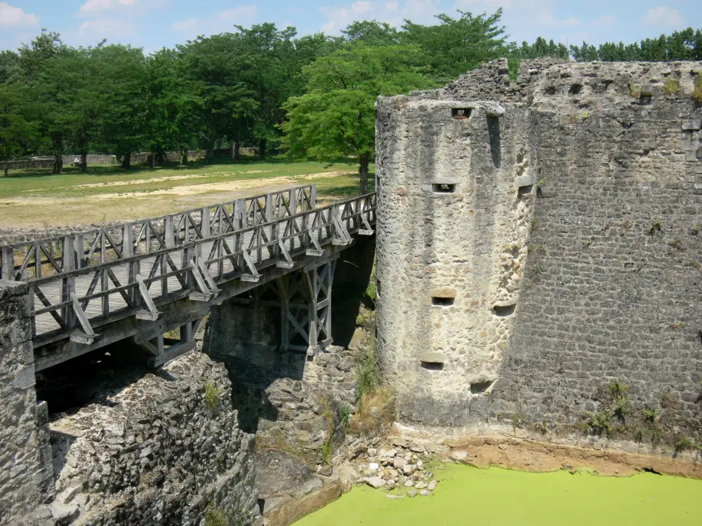 Parthenay - Resti del castello