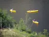 Paysages de l'Ardèche - Gorges de l'Ardèche : descente en canoë sur la rivière Ardèche