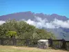 Paysages de La Réunion - Parque nacional de la reunión: Vista del Piton des Neiges y Gros Morne desde el punto de vista de la glorieta Bélouve