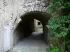 Pedra de ouro - Archway (passagem coberta)