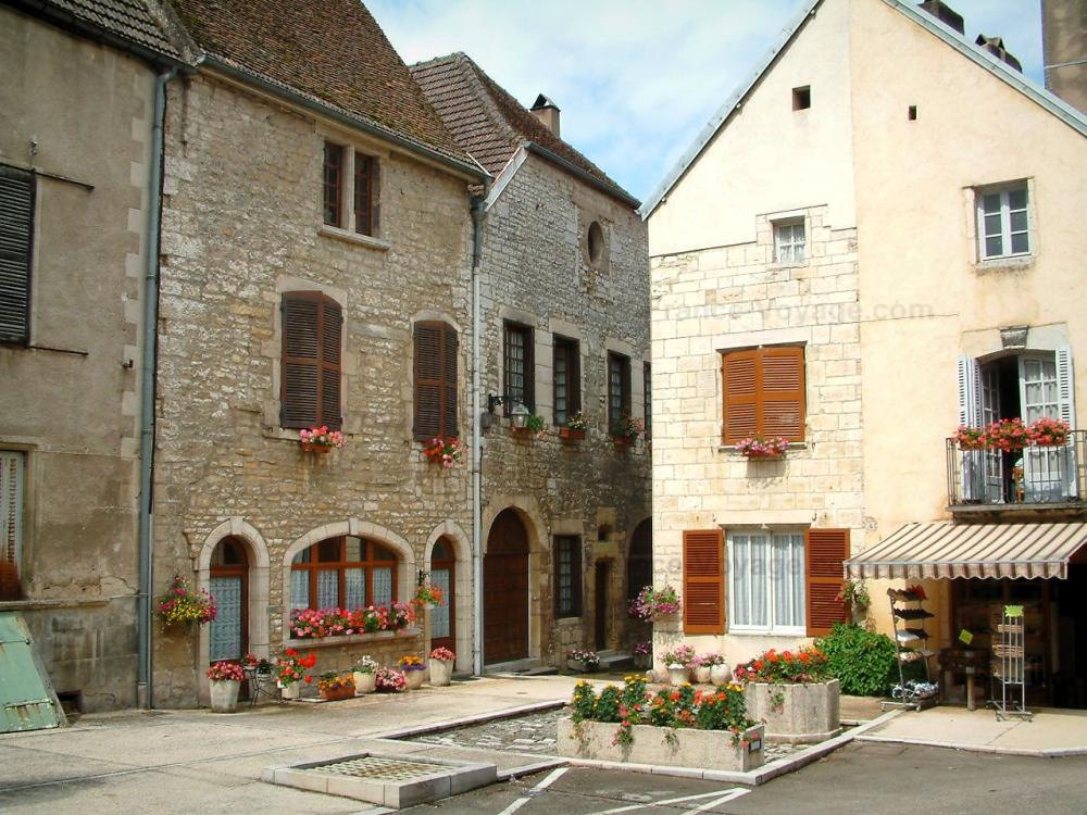 Photos Pesmes 5 images de qualité en haute définition