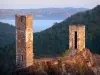 Peyrusse-le-Roc - Site médiéval : tours du roc del Thaluc, avec vue sur le paysage alentour