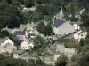 Le Pont-de-Montvert - View of the village surrounded by greenery; in the Cévennes National Park