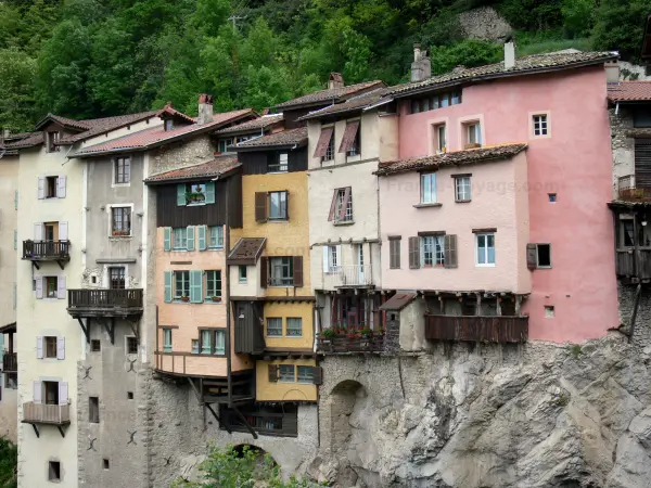 Pont-en-Royans - Führer für Tourismus, Urlaub & Wochenende in der Isère