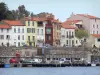 Port-Vendres - Façades de maisons avec vue sur la mer