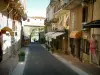 Porto-Vecchio - Rue bordée de boutiques