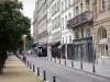 Praça Dauphine - Fachadas e lojas na Praça Dauphine