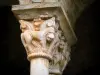 Prieuré de Serrabone - Prieuré Sainte-Marie de Serrabona : chapiteau sculpté