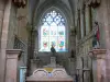 Prieuré de Souvigny - Intérieur de l'église prieurale Saint-Pierre et Saint-Paul : chapelle vieille : gisants de Louis II de Bourbon (duc de Bourbon) et d'Anne d'Auvergne (tombeau)