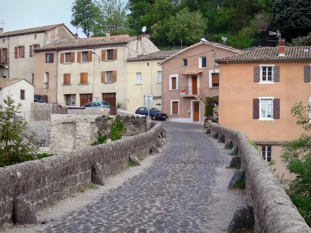 Photos Privas Guide Tourisme & Vacances