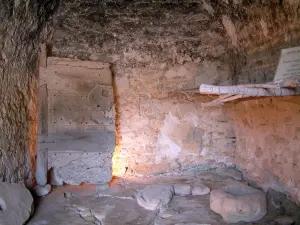 Pueblo de Les Bories - Cabaña Interior (construcción) de piedra en seco