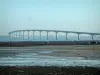 Ré island - Ebb tide, sea and viaduct-bridge