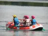 Recreatie-eiland Cergy-Pontoise - Praktijk van rafting (nautische activiteit) op een van de vijvers (waterlichaam) van het domein