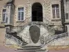 La Réole - Ancien prieuré des Bénédictins : escalier à double révolution