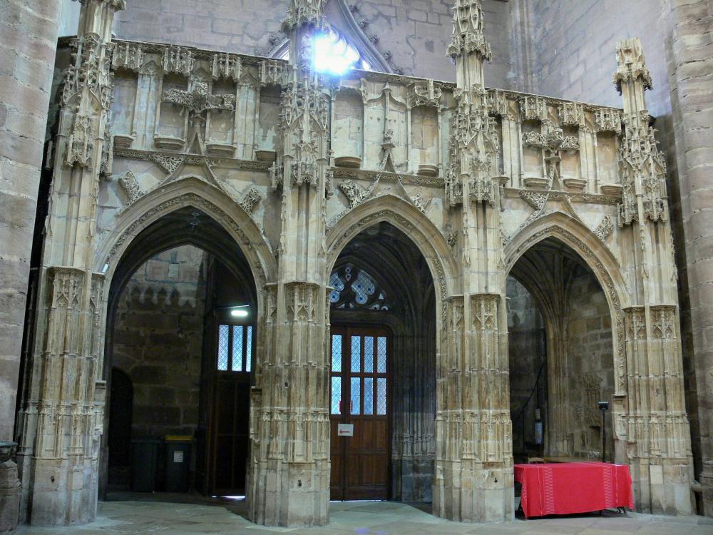 Rodez - Inside Notre-Dame cathedral: rood-screen