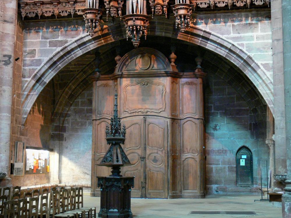 Rodez - Interior of the Notre-Dame cathedral