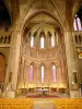 Romans-sur-Isère - Binnen in de collegiale kerk Saint-Barnard: koor
