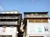 Romans-sur-Isère - Oude leerlooiershuizen met houten balkons in de wijk La Presle
