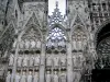 Rouen - Façade de la cathédrale Notre-Dame de style gothique