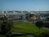 Royan - Prati, arbusti, stradali, giostra, porto e la spiaggia di Grande Conche in background