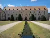 Royaumont abbey - Monks building and canal
