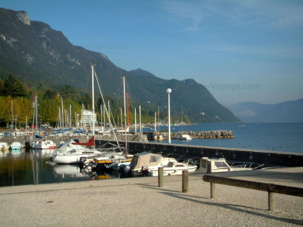 Guía de Saboya - Lago de Le Bourget - Barcos de la marina en Le Bourget-du-Lac