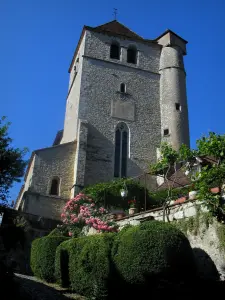 Saint-Cirq-Lapopie - Igreja da aldeia, no vale do Lot, em Quercy