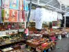 Saint-Denis - Barracas de souvenirs Grand Market