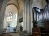 Saint-Denis-d'Anjou - Intérieur de l'église Saint-Denis : autel et orgue