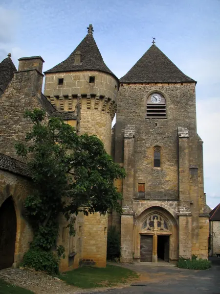 Saint-Genies - Castelo e igreja