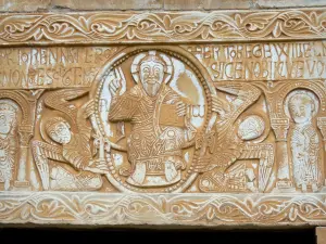 Saint-Génis-des-Fontaines church - Romanesque lintel of the Saint-Michel church: Christ in Majesty