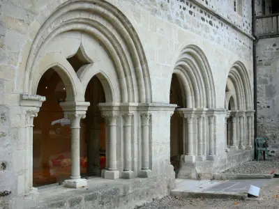 Saint-Gilbert abbey