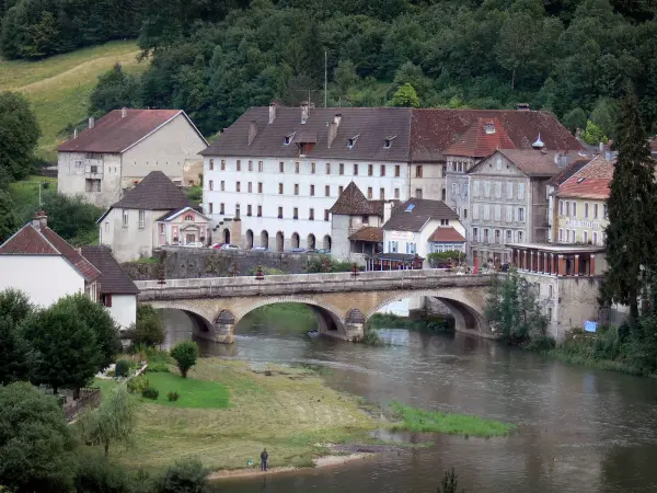 Saint-Hippolyte - Guide tourisme, vacances & week-end dans le Doubs