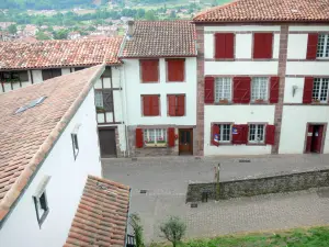 Saint-Jean-Pied-de-Port - Facades of houses in the old town