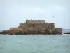 Saint-Malo - Fort National (bastion) et mer