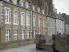 Saint-Malo - Gesloten stad: lopen de wallen en de gebouwen van de oude ommuurde stad Saint-Malo