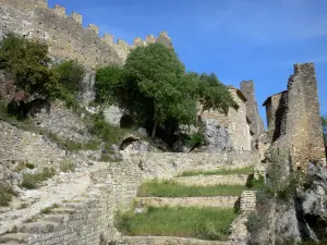 Saint-Montan - Vista del castello