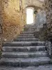 Saint-Montan - Ruelle en escalier du village médiéval