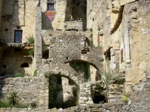 Saint-Montan - Case di pietra nel borgo medievale