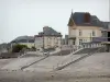 Saint-Pair-sur-Mer - Villas (maisons) de la station balnéaire au bord de la plage