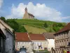 Saint-Quirin - Haute Chapelle heuvel met uitzicht op de huizen van het dorp