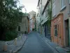 Saint-Tropez - Lane y casas en el barrio de Ponche