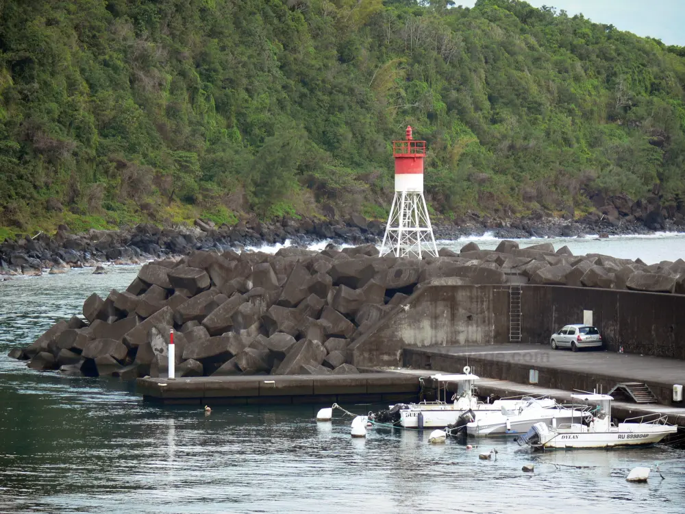 Photos SainteRose Marina Tourism & Holiday Guide