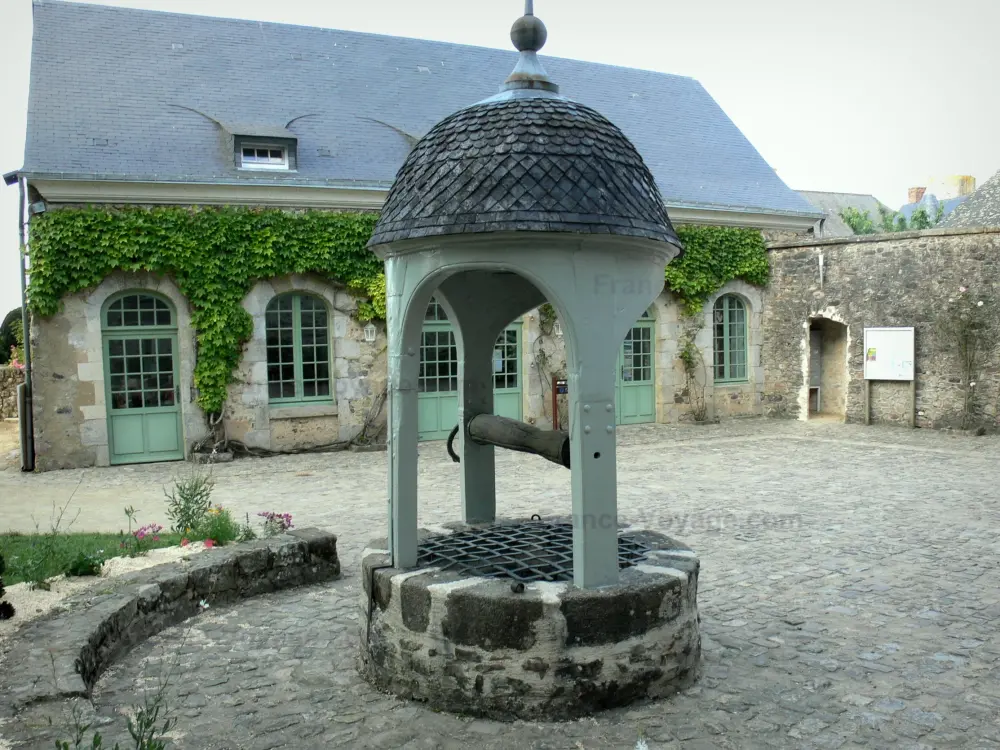 Photos SainteSuzanne Guide Tourisme & Vacances